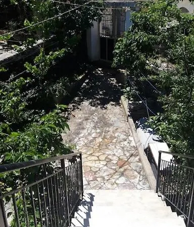 Simos Apartment *