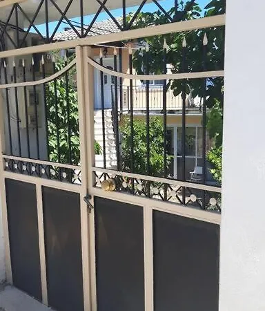 Simos Apartament Gjirokastra